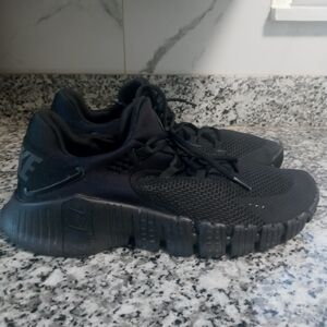 Mens Nike Metcon Triple Black Running Shoes Size 13 (Like New)